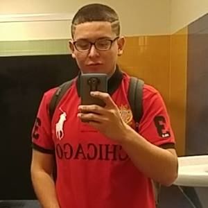 Meet your Posher, Luis